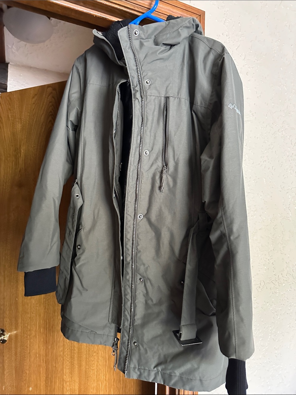 Columbia Women's Olive Hooded Ski Jacket